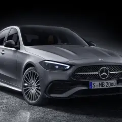 C-Class Mercedes-Benz: Kluczowe cechy, ceny i porównania modeli