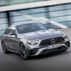 Mercedes E Klasa AMG – osiągi, komfort i innowacje w luksusowym sedanie