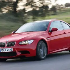 BMW M3 coupe – legendarny sportowiec z wyjątkowymi osiągami i stylem