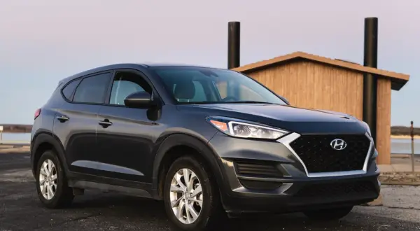 Jakie są opinie o Hyundai Tucson 4x4 benzyna? Zużycie paliwa, silniki