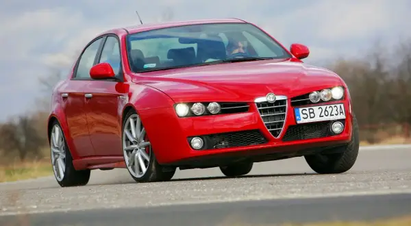 Alfa Romeo 159 1.9 JTD: Kompleksowa analiza opinii kierowców