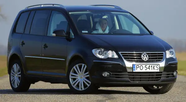 Volkswagen Touran opinie: który silnik zapewnia najlepszą wydajność?