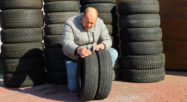 Jak sprawdzić czy opony są jeszcze dobre i uniknąć niebezpieczeństwa