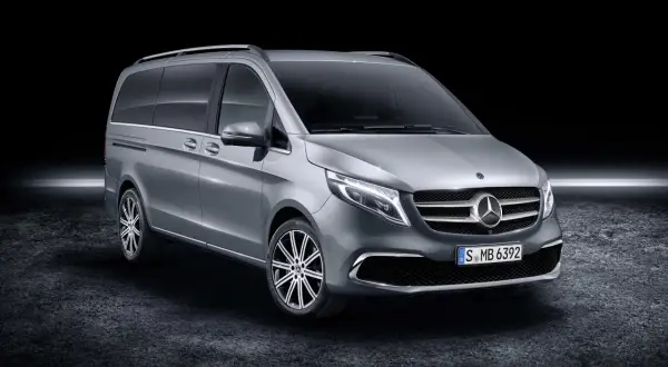 Mercedes V Class car - luksusowy MPV idealny do podróży rodzinnych
