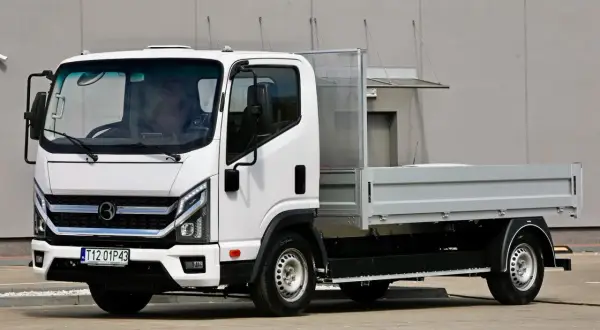 Autobox Innovations: Polski pionier elektrycznych vanów e-Van