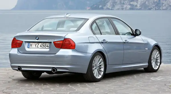 BMW E90 lifting – kluczowe zmiany, silniki i typowe usterki po liftingu