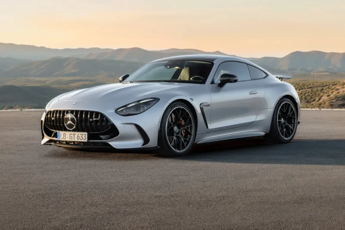 Mercedes-Benz AMG GTS: Ceny, dostępność i porównania modeli