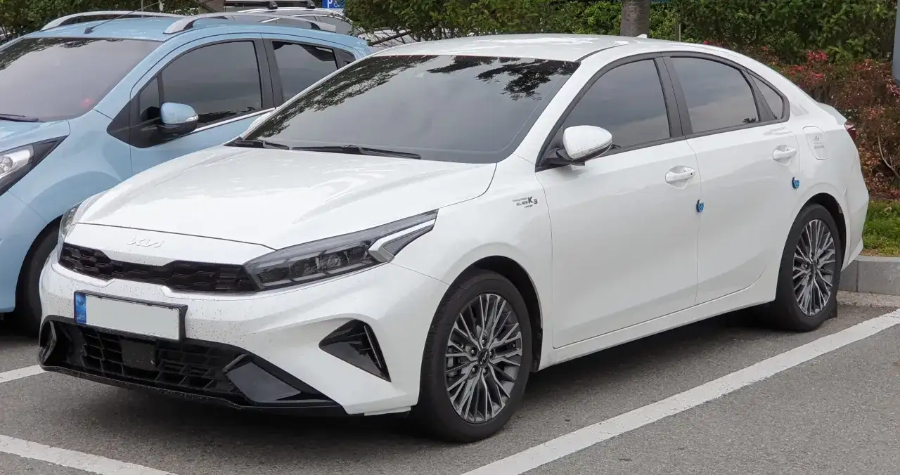 Kia Forte - Czy warto kupić? Analiza, wady i zalety.