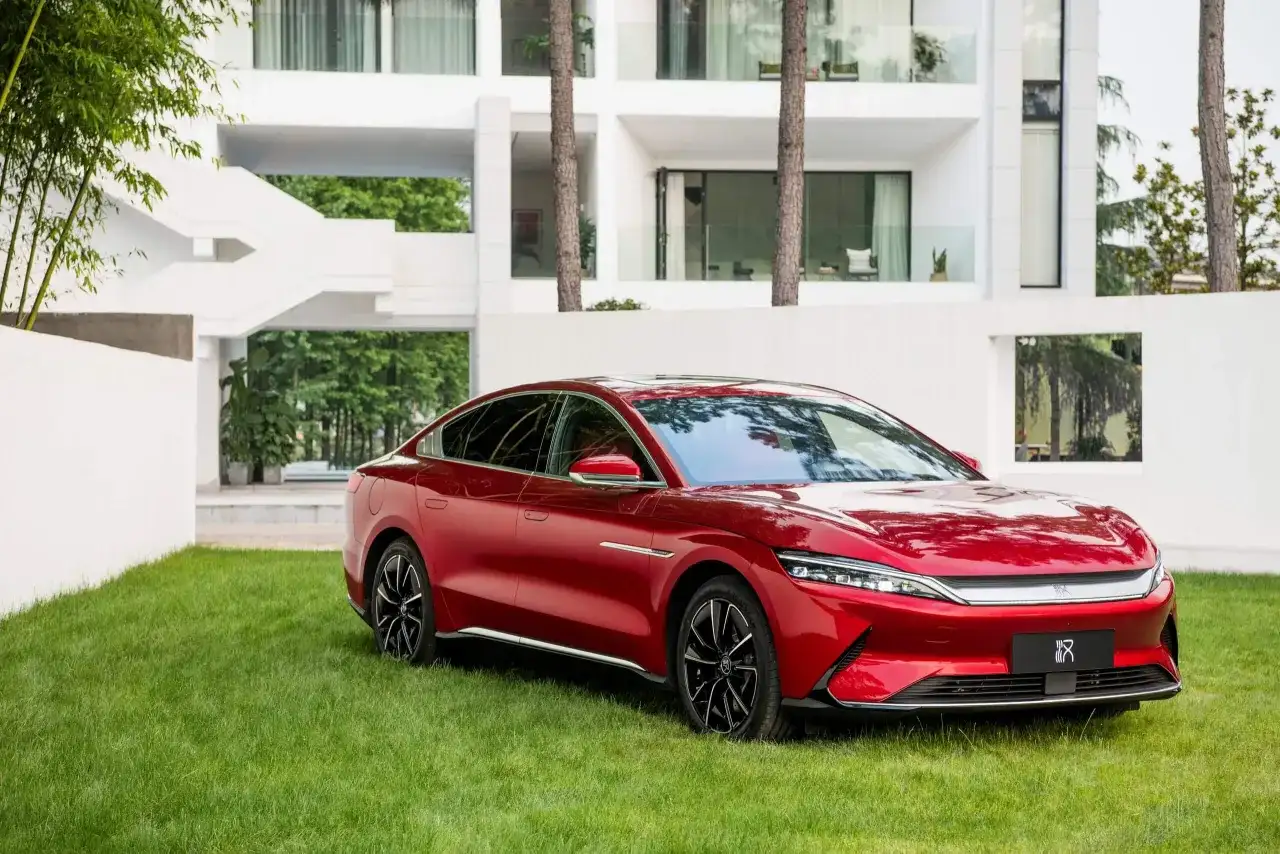 BYD Han EV - osiągi, zasięg i koszty chińskiej limuzyny
