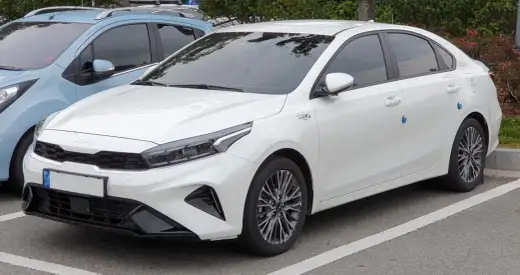 Kia Forte - Czy warto kupić? Analiza, wady i zalety.