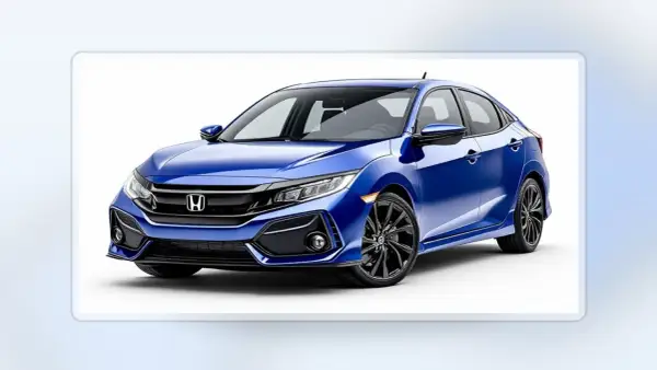 Niebieski Honda Civic sedan z czarnymi felgami, prezentujący sportowy design i nowoczesne linie.