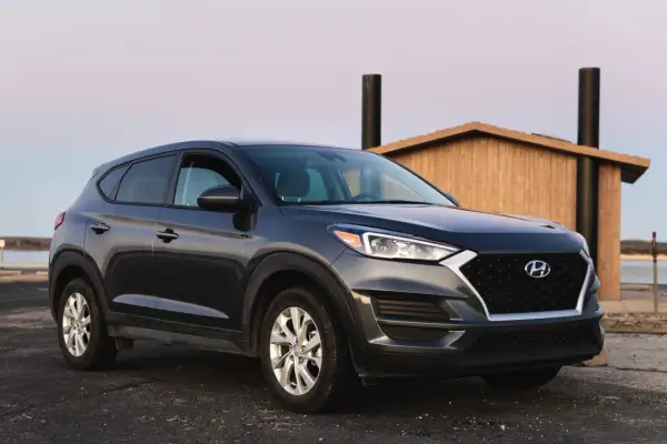 Jakie są opinie o Hyundai Tucson 4x4 benzyna? Zużycie paliwa, silniki