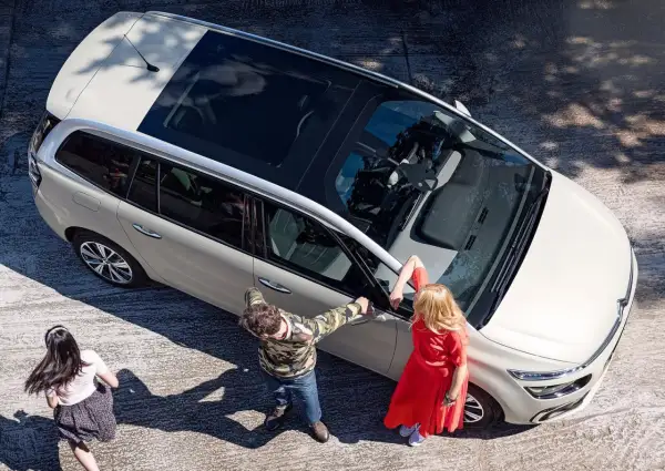 Jakie auto dla rodziny 2+3: najlepsze i najbezpieczniejsze modele