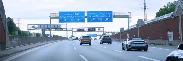Ausfahrt w Niemczech: Co musisz wiedzieć o zjazdach z autostrady