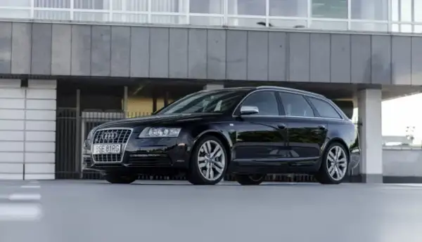 Audi S6 V10: Potężna bestia na niemieckich autostradach