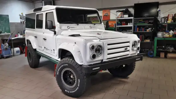 Auta z napędem 4x4: zalety, wady i popularne modele w Polsce